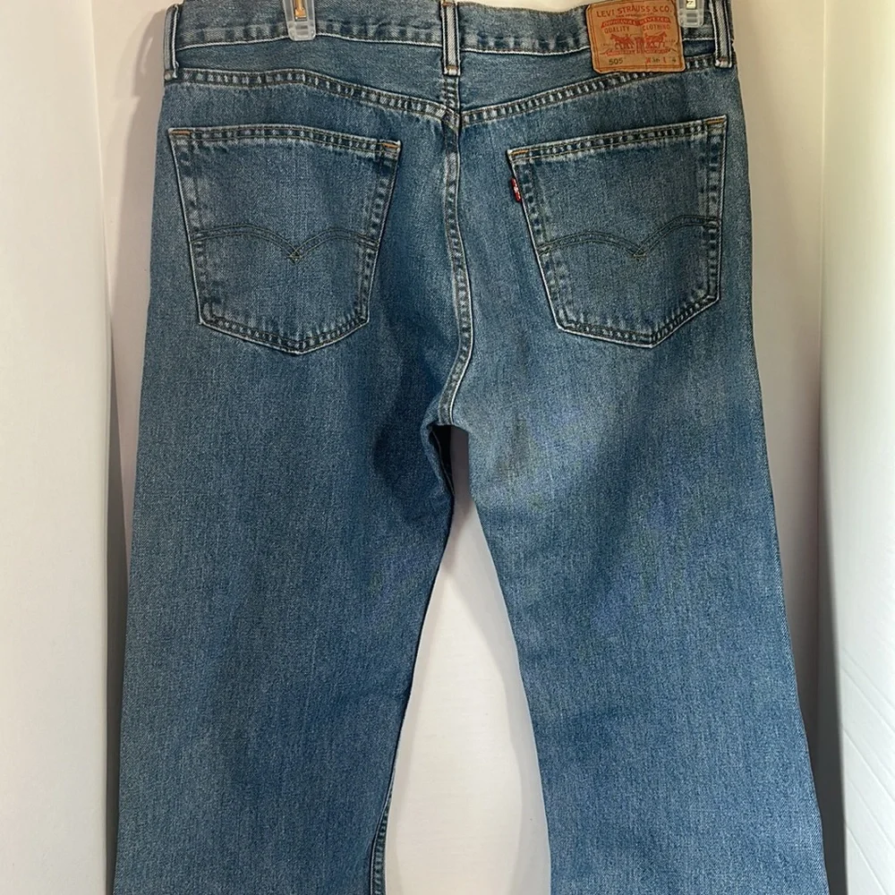 Levi’s 505 blue jeans straight fit 36x34 denim